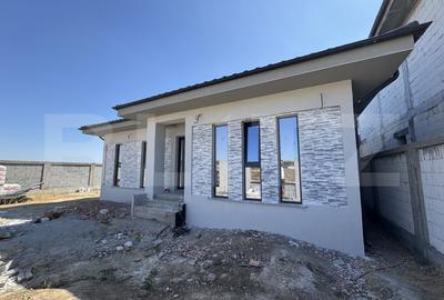 Casă individuală cu 4 camere cu Teren 532 Mp în Cârcea - 1
