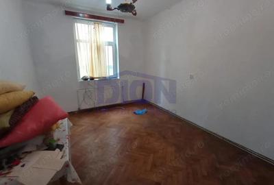 Casă cu Teren 82 Mp în Dacia