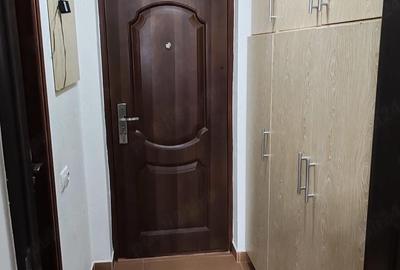 Garsonieră nedecomandată în Central - 1