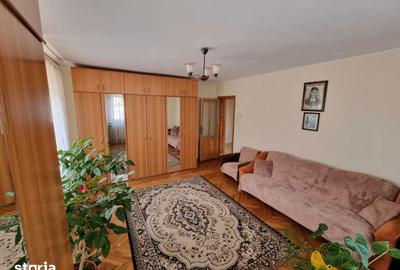Casă cu 8 camere decomandat cu Teren 2356 Mp în Călinești - 2