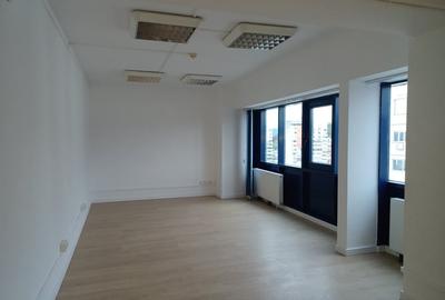 Spatiu birou central, versatil - 4