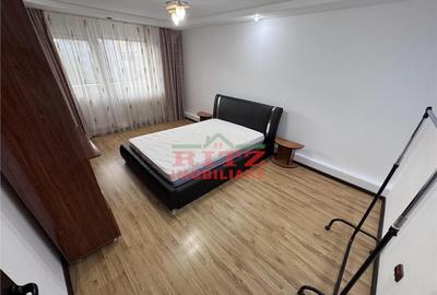 Apartament cu 4 camere decomandat în Tineretului - 25