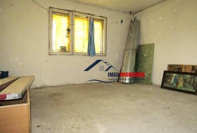 Ultracentral!! casa C1 C2 C3 - 44 mp in Targoviste - zona - 5