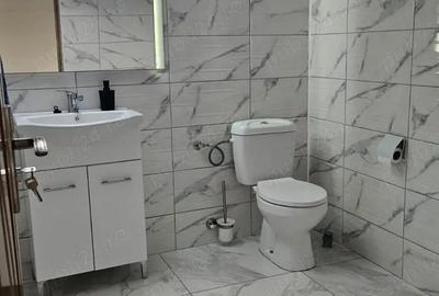 Spațiu comercial, de 200 mp, în Central - 2