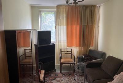 MILITARI-PIATA VETERANILOR -METROU - 10