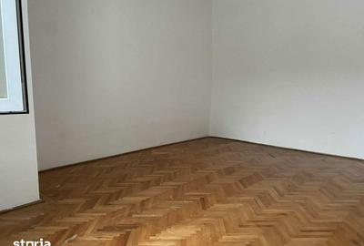 Casă cu 2 camere cu Teren 50 Mp în Central - 3