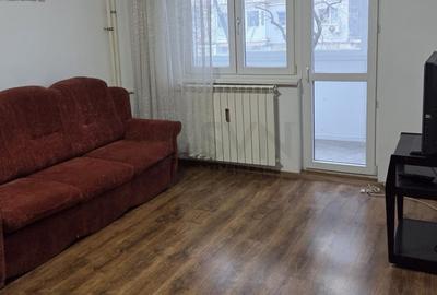 Apartament cu 3 camere decomandat, mobilat în Gorjului