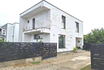 Casa Pitesti la cheie ,4 camere-Langa Pensiunea Cora