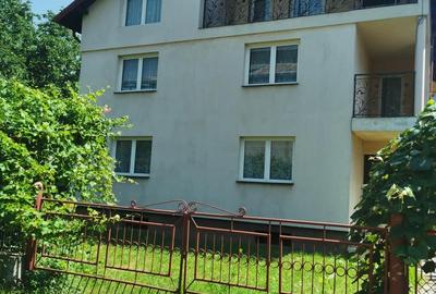 Casă cu 6 camere în Gura Humorului - 4