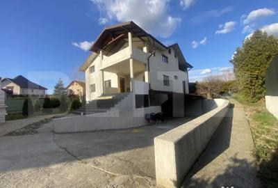 Casă cu 7 camere cu Teren 1100 Mp în Bucov - 2