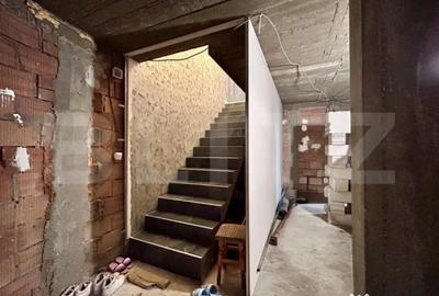 Casă cu 4 camere cu Teren 400 Mp în Central - 14