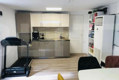 Casă cu 5 camere cu Teren 321 Mp în Giroc