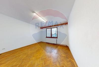 Casă cu 3 camere de vânzare Calea Dumbravii - 4