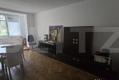 Apartament cu 3 camere decomandat în Micro 15 - 2