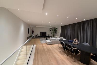 Apartament cu 4 camere decomandat, mobilat în Primăverii