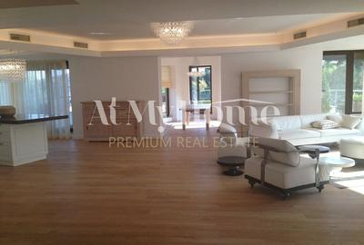 Superb apartament cu 5 camere, PRIMA LINIE, Vedere Parc, mobialt LUX, parcare