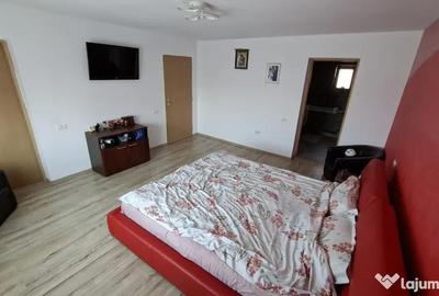 Casă cu 6 camere cu Teren 445 Mp în Nord - 6