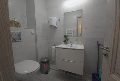 Spațiu Comercial 35 mp  Zona Stadion  Vad Excelent - 11