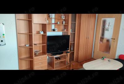 Inchiriez apartament 3 camere. - 2