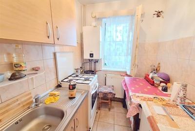 Apartament 3 camere decomandat ona Bazinul de Inot - 1