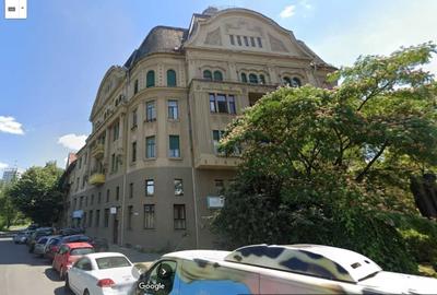 Spațiu comercial, de 222 mp, în Central - 1