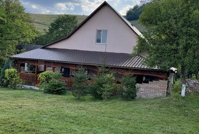 Casă cu 4 camere în Târlișua - 2
