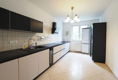 Vila cocheta in cartier rezidential cu piscina comuna, garaj - 7