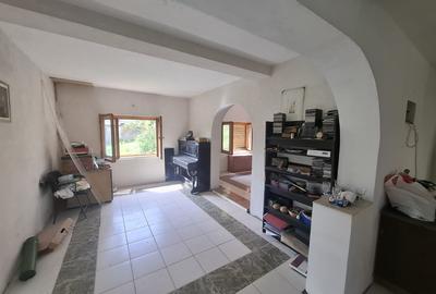 Fieni (Dambovita) Vand casa cu 6 camere, P+Etaj+M - 3