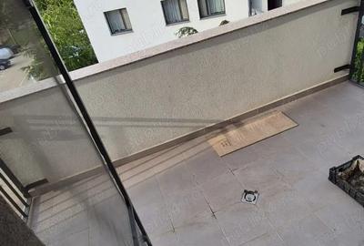 Apartament cu 2 camere nedecomandat în Băneasa - 2