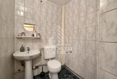 Apartament cu 3 camere semidecomandat, mobilat în Lunei - 13