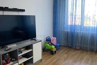 Berceni-Izvorul Rece, apartament 4 camere,bloc reabilitat
