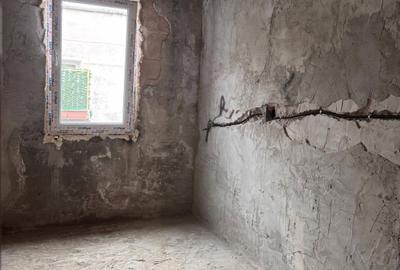 Apartament cu 3 camere semidecomandat în Micro 21 - 1