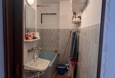 Garsonieră decomandată în Central - 7