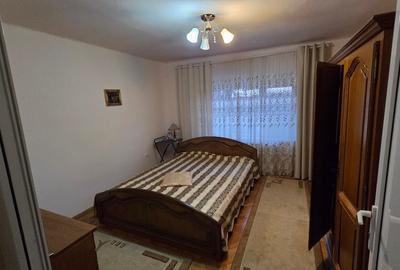 Casă individuală cu 6 camere cu Canalizare în Girocului - 8