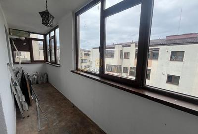 Apartament cu 3 camere decomandat în Apărătorii Patriei - 12