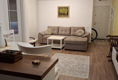 GARSONIERA - TOMIS III - 2