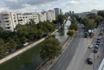 Spațiu comercial, de 200 mp, în Central - 1