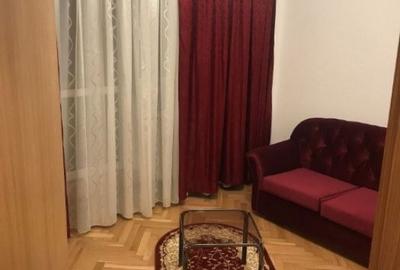 Garsonieră decomandată în Take Ionescu
