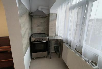 Inchiriez apartament Zona Soveja - 5