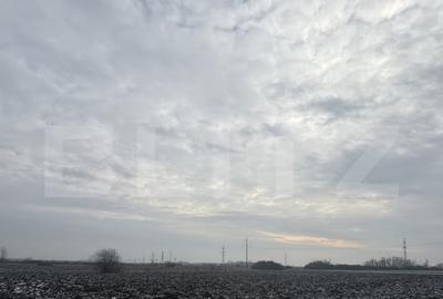 Teren de 2000 mp, în Periferie - 4