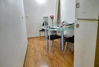 Garsonieră decomandată în Central - 4