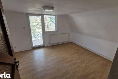 Casă cu 5 camere cu Teren 920 Mp în Central - 14