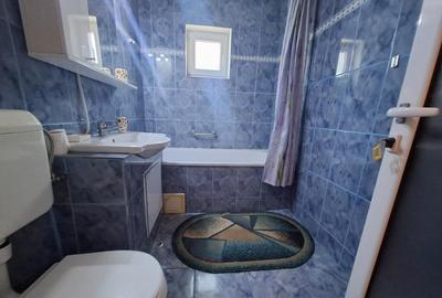 Apartament cu 3 camere decomandat în UTA - 9