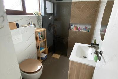 Casă cu 4 camere în Central - 1