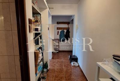 Apartament cu 4 camere semidecomandat, mobilat în Tipografilor - 6