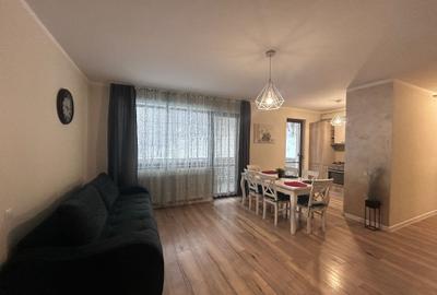 Apartament cu 3 camere semidecomandat, mobilat în Florești