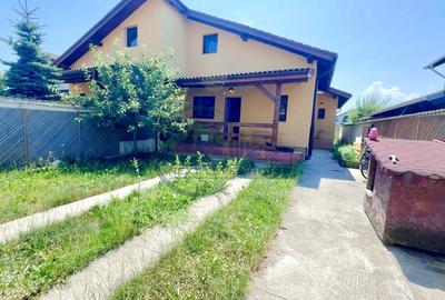Casa tip duplex, Sanpetru, cartier Primaverii - 1