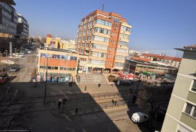 Apartament cu 2 camere, 44 mp, zona Piata 700 - 15