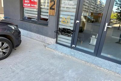 Spatiu comercial plus parcare la pret avantajos sau se poate parcela in 3 spatii mai mici !! - 1