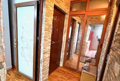 Garsoniera moderna,Ultracentral - 3